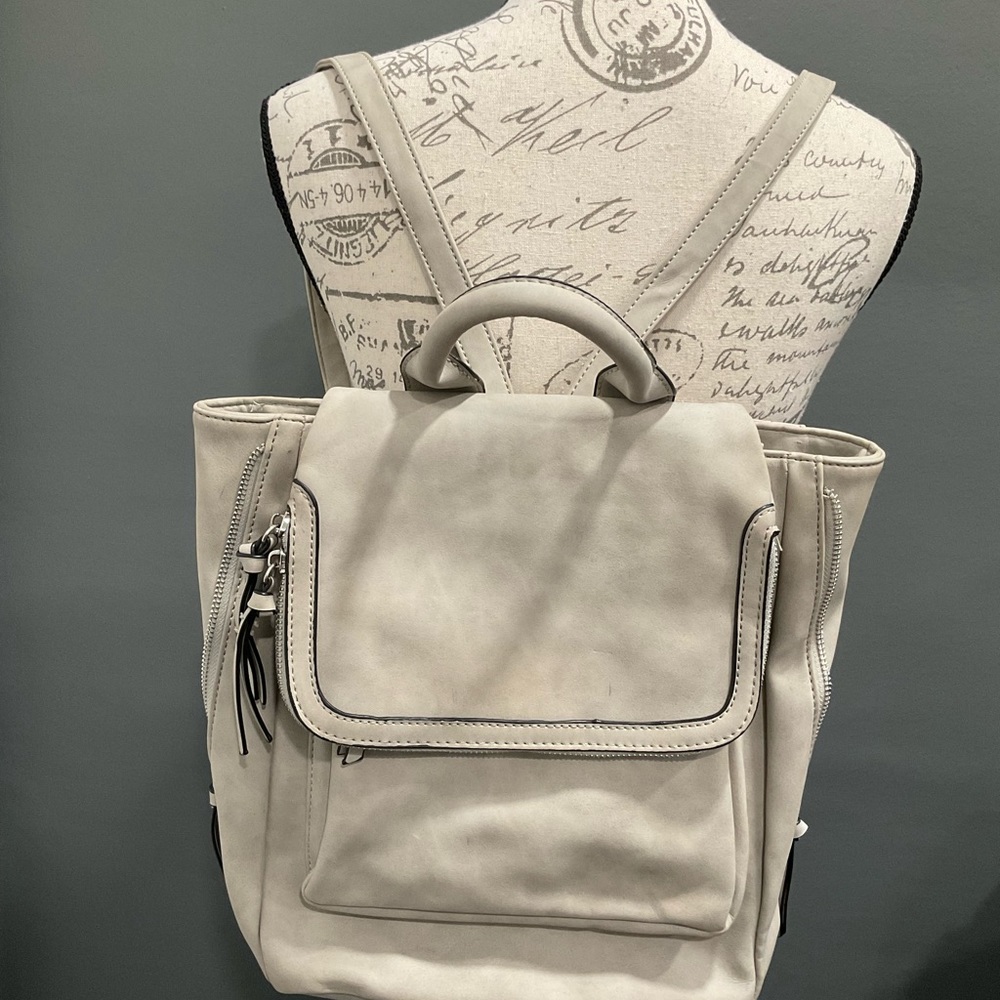 ULTRA SOFT FAUX LEATHER BACKPACK - Picture 7 of 9